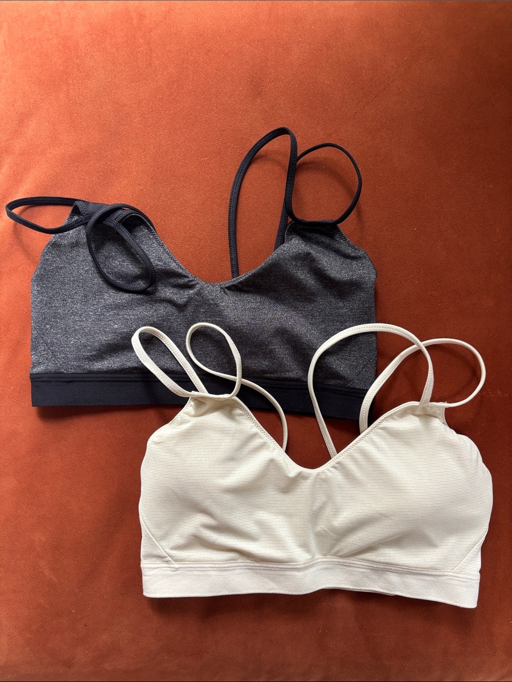 2 Seamless Double-Strap Bralette - Charcoal Gray & Cream